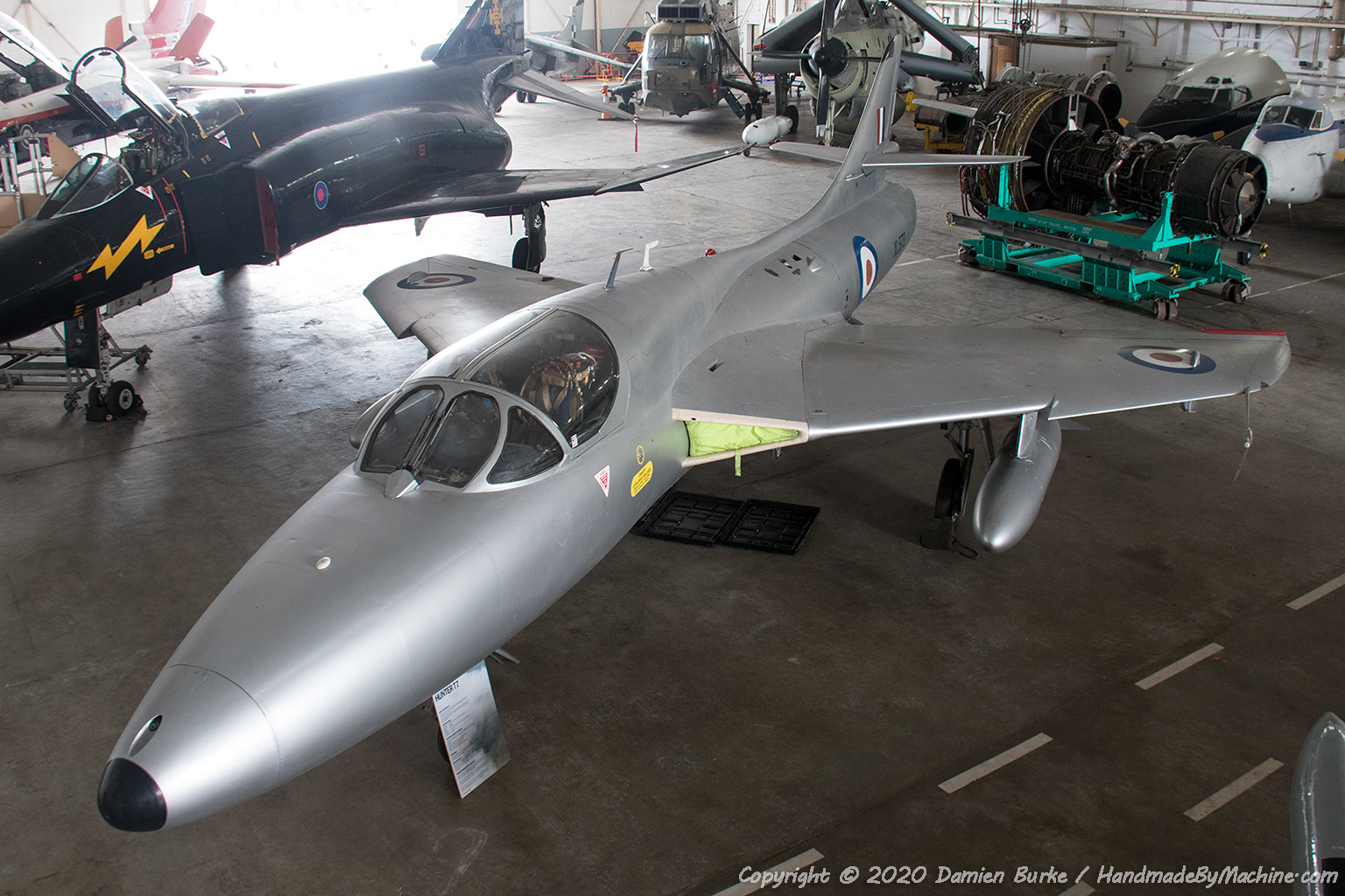 Thunder Lightnings Hawker Hunter Survivor Xl573 G Bvgh