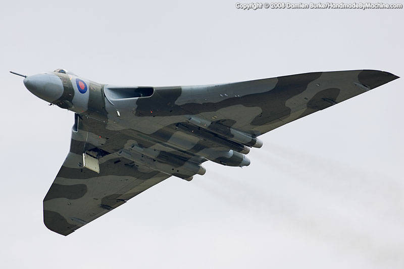 Vulcan XH558 - Aviation Photography - Britmodeller.com