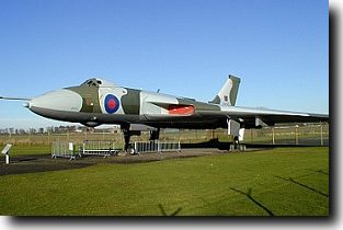 Thunder & Lightnings - Avro Vulcan - Survivor XM597